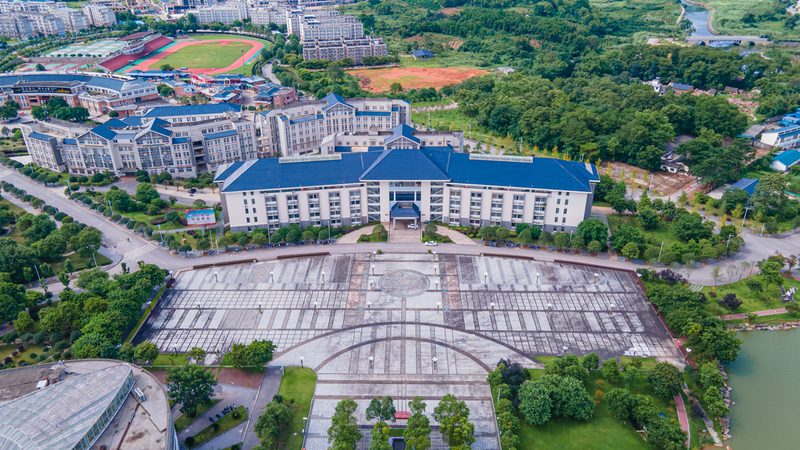 电路板孔径大小：揭秘其重要性及选择标准